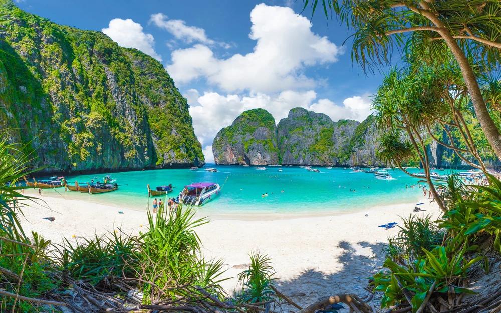 Thailand Travel with Taj Runway Tour